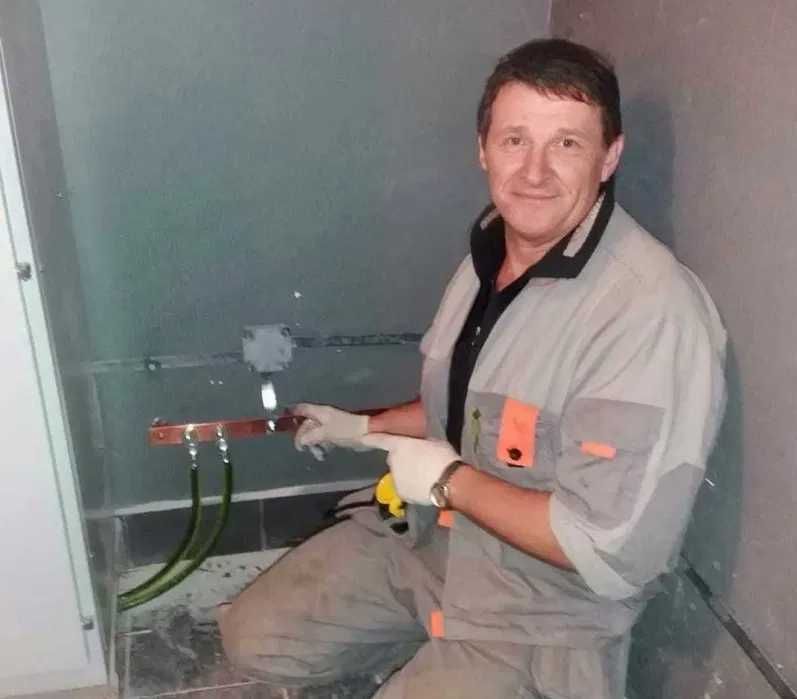 Работаю 24/7. Сантехник- замена стояков, труб, отопление, канализация ...