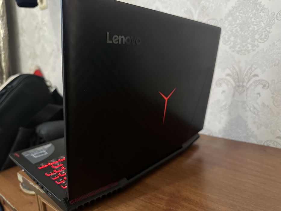 Lenovo Legion Y720