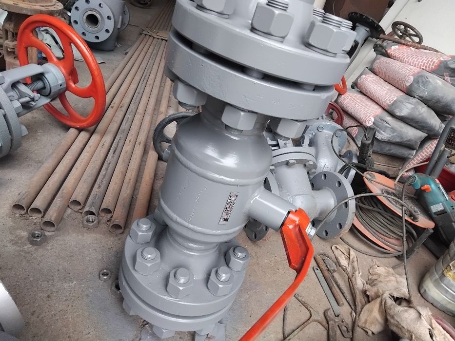 Barcha turdagi sharavoy kran, zadvishka, klapanlar mavjud