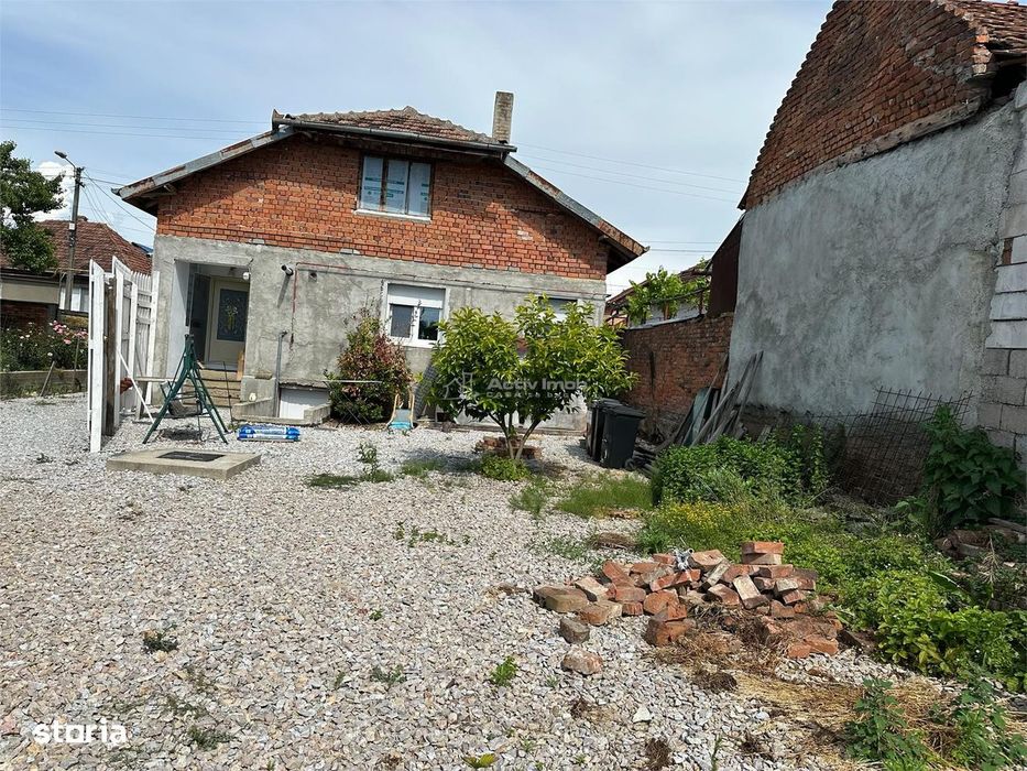 Casa Solida Cu Teren Si Curte,  Bocsa Vasiova. Comision Zero