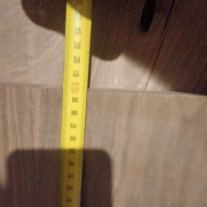 Trepte din lemn de nuc
