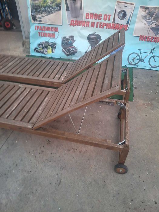 Дървен шезлонг ..