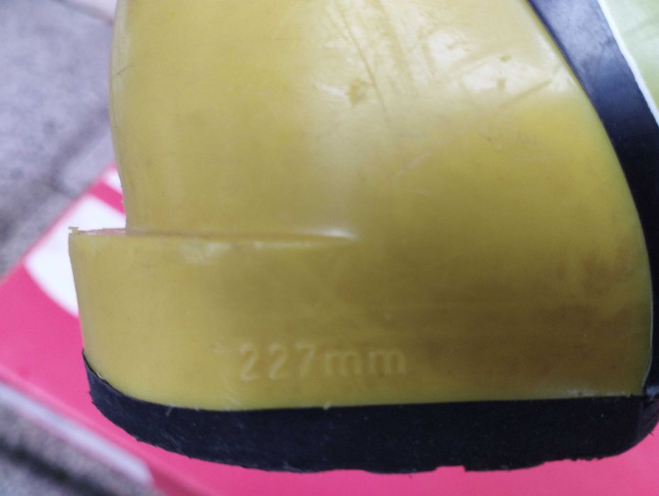 Ски обувки Rossignol 18.5, черупка 227mm