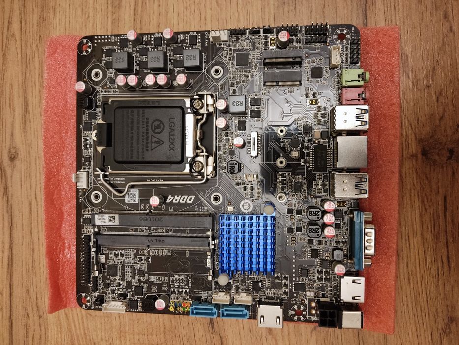 Материнские платы для моноблоков HM65, H310