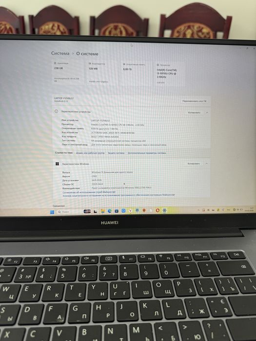 Huawei Matebook D 14 ssd 256 win 11 Core I3 13пок