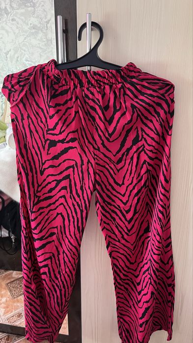 женские одежды 42-44