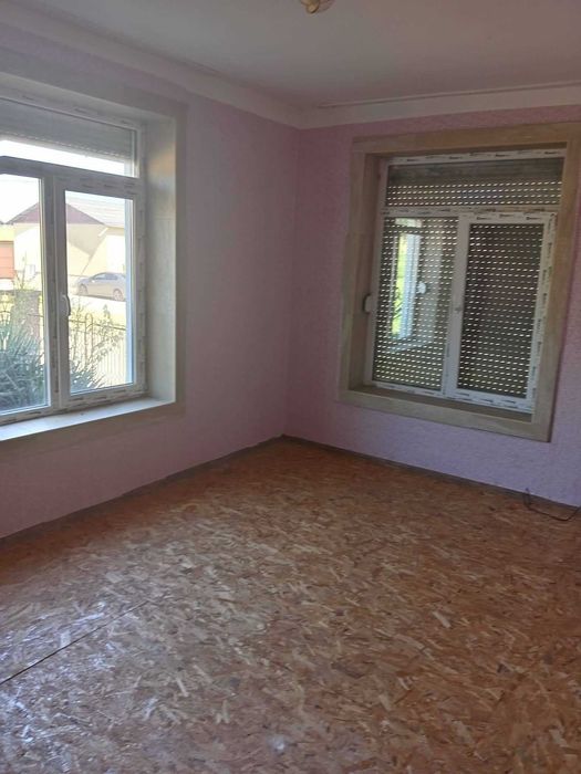 Продавам къща Долна Митрополия