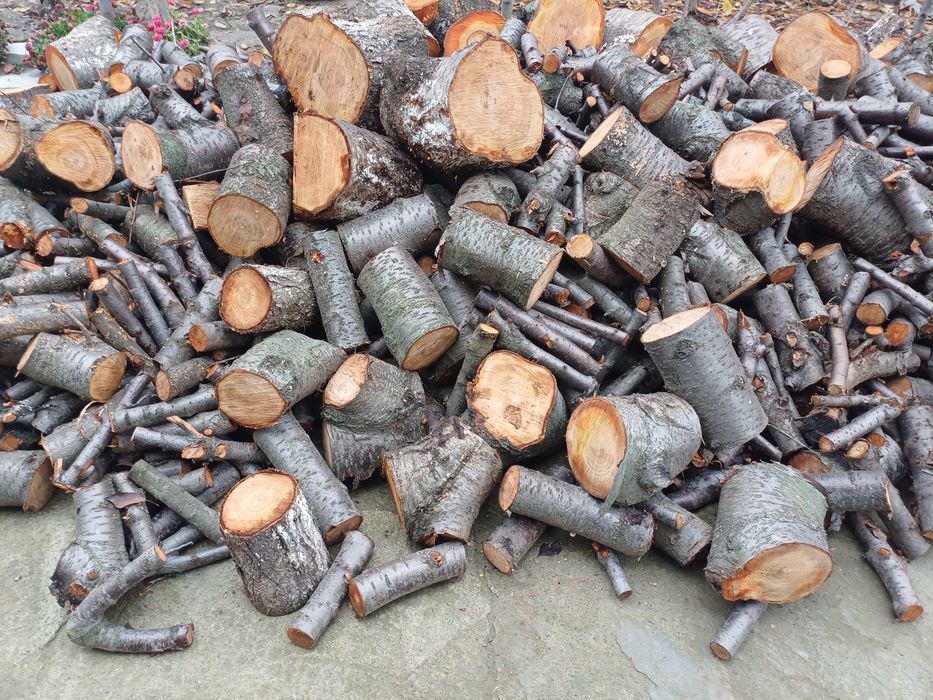 Qoʻqon gilos  oʻtin sotiladi