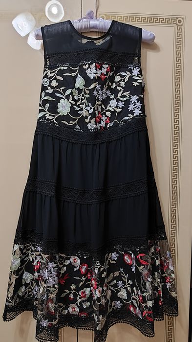 Женское платье Б/у