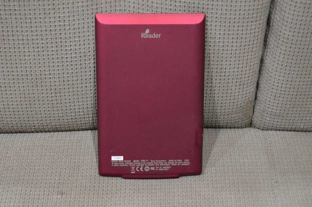 E-reader Sony PRS-T1 – Design Premium, Roșu Metalizat, wifi, touch, fara lumina