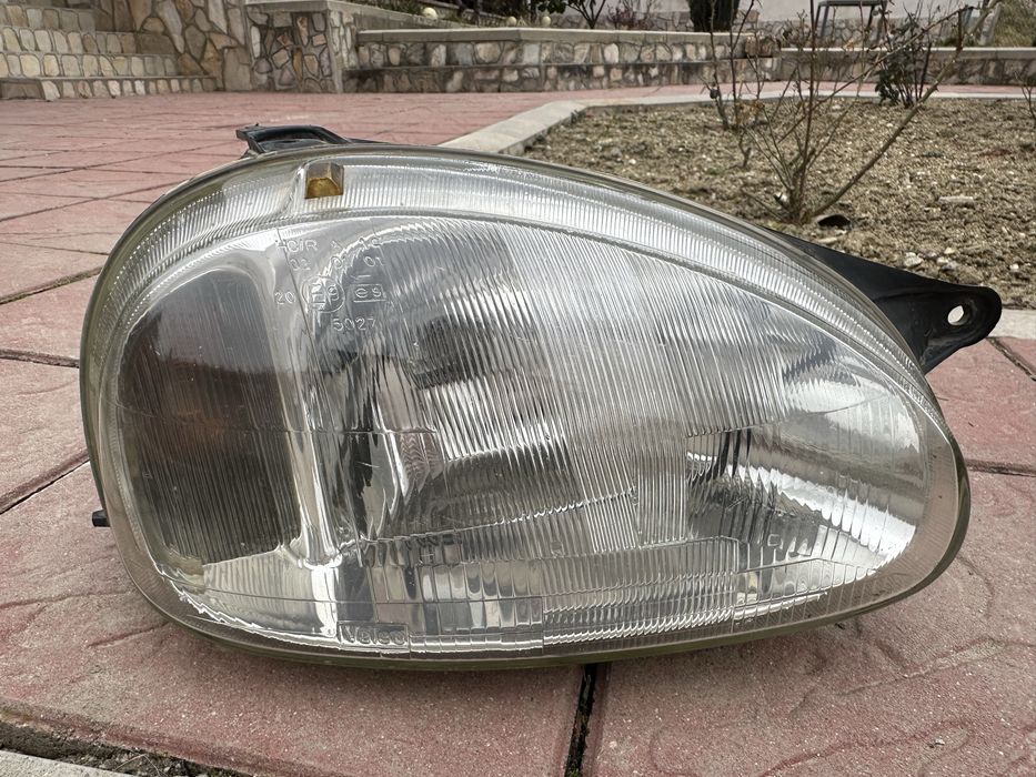 Десен фар за Опел Корса Б