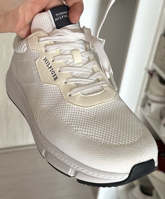 Adidasi Tommy Hilfiger originali!! Marimea 42