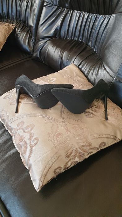 Луксозни обувки естествена кожа Тенденс.