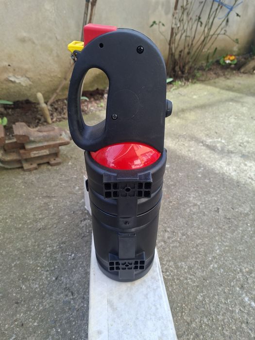 Пожарогасител за Мерцедес Mercedes оригинален нов заверен  BMW  БМВ