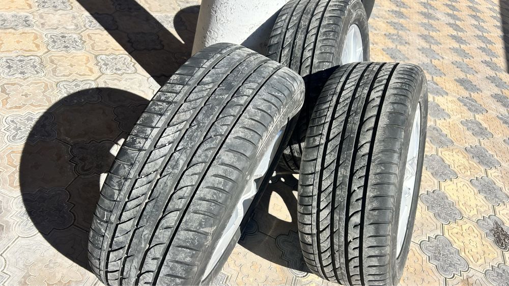 летние безкамер шины с дисками датчиком давление