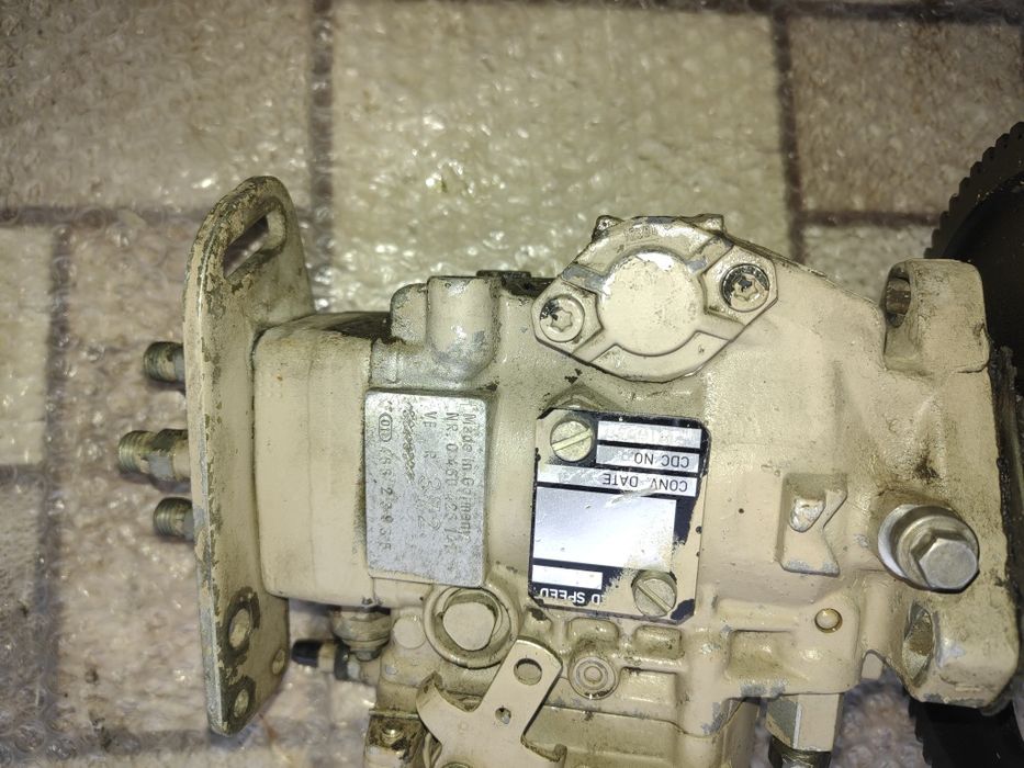 Se vinde Pompa injecție DaF