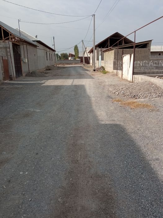 Садвин совхоз махаласе ёнгогзор ку́часе 9 Уй 3 хоналик ховле сотиладе