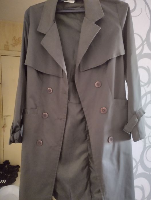 Плащ женский размер 46