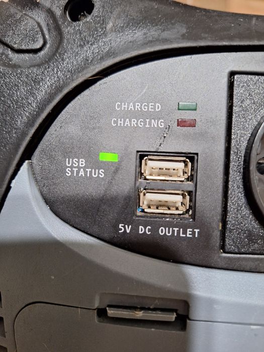 Robot pornire auto, compresor lanterna si invertor