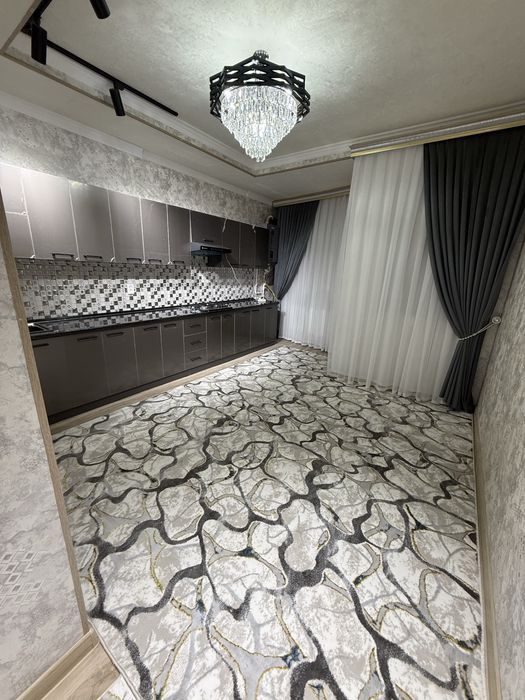 Экскаваторный томонда 4 хонали квартира сотилади. Очиқ жойи билан.