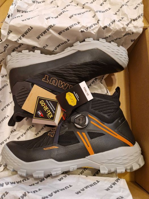 Ghete trail Mammut Goretex, waterproof, noi, in cutie,munte,iarna,tura