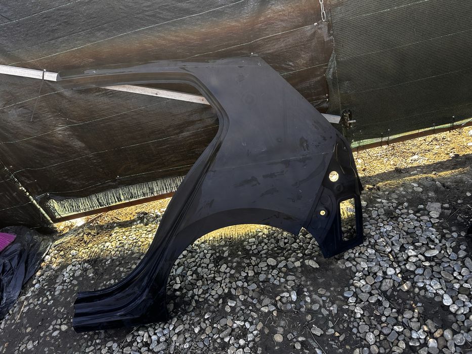 Aripă stânga spate vw golf 8.berlină.cod:5h4809843.