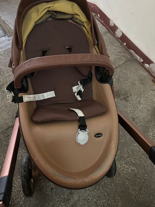 De vanzare carucior pentru copii