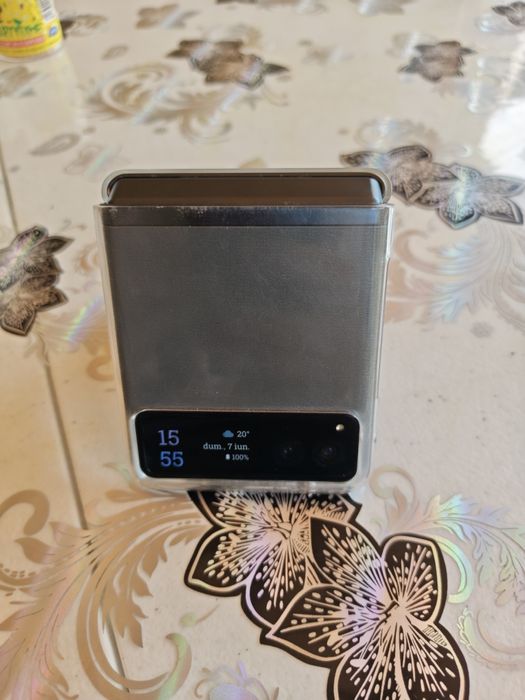 Motorola razr 40