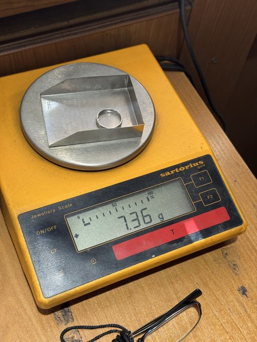 Кольцо DE BEERS мужское с бриллинатом