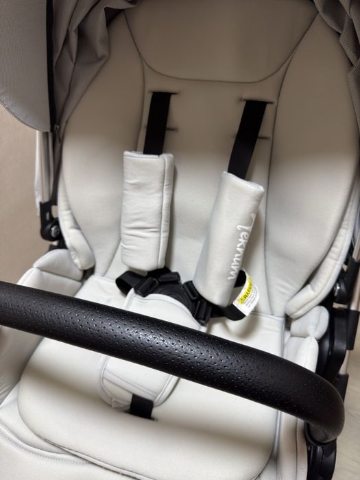 Продам коляску новую