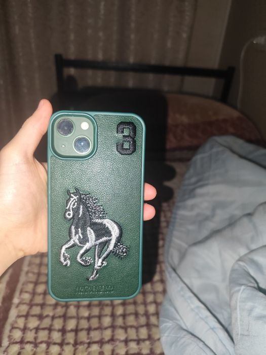 Iphone 13 в зелёном цвете