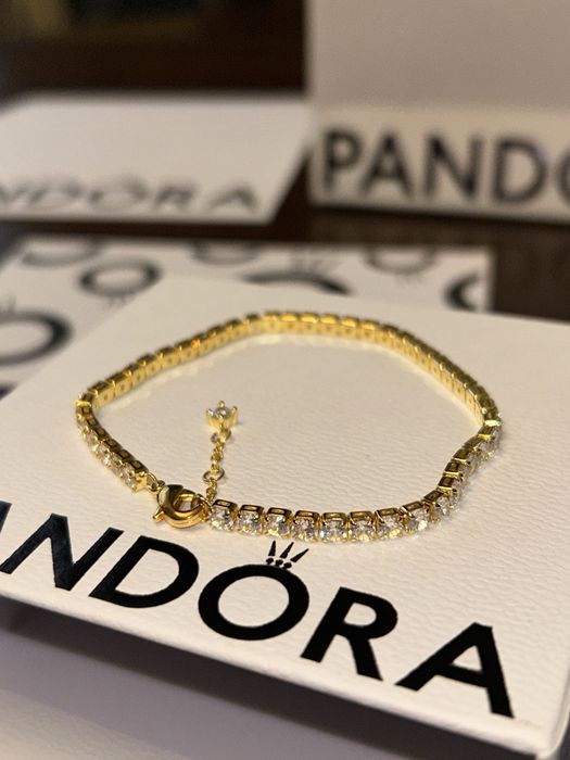 Bratara Pandora cu pietricele pentru dama