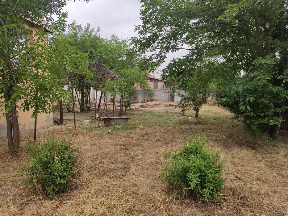 Тузель земельный участок 9.5 соток . От нового Узбекистан парка пару к