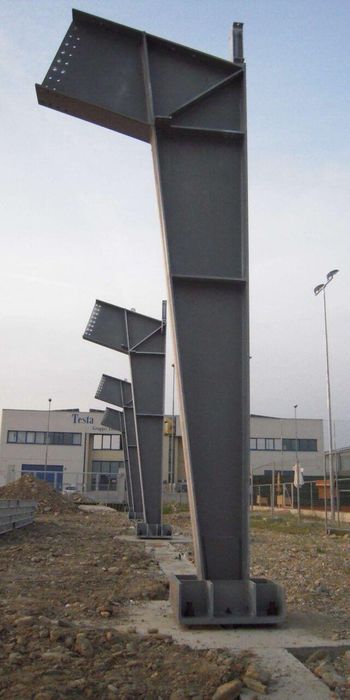 Vând hala metalica