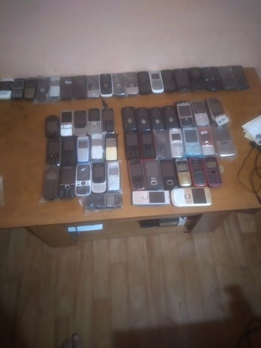 Продаю телефоны нокиа орегенал