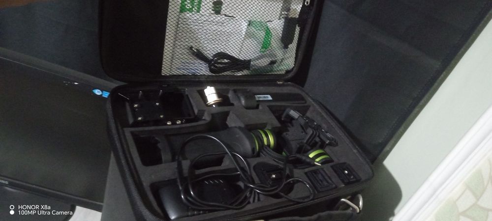 tayyor studiya sotladi 800$