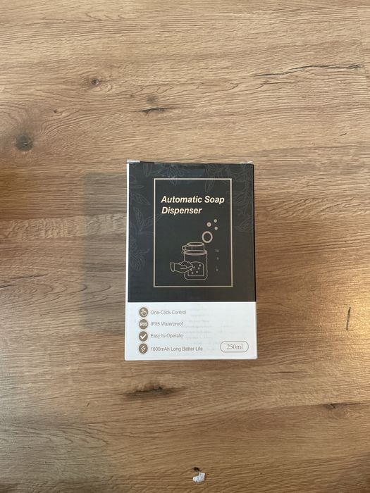 Vând dozator de săpun automat