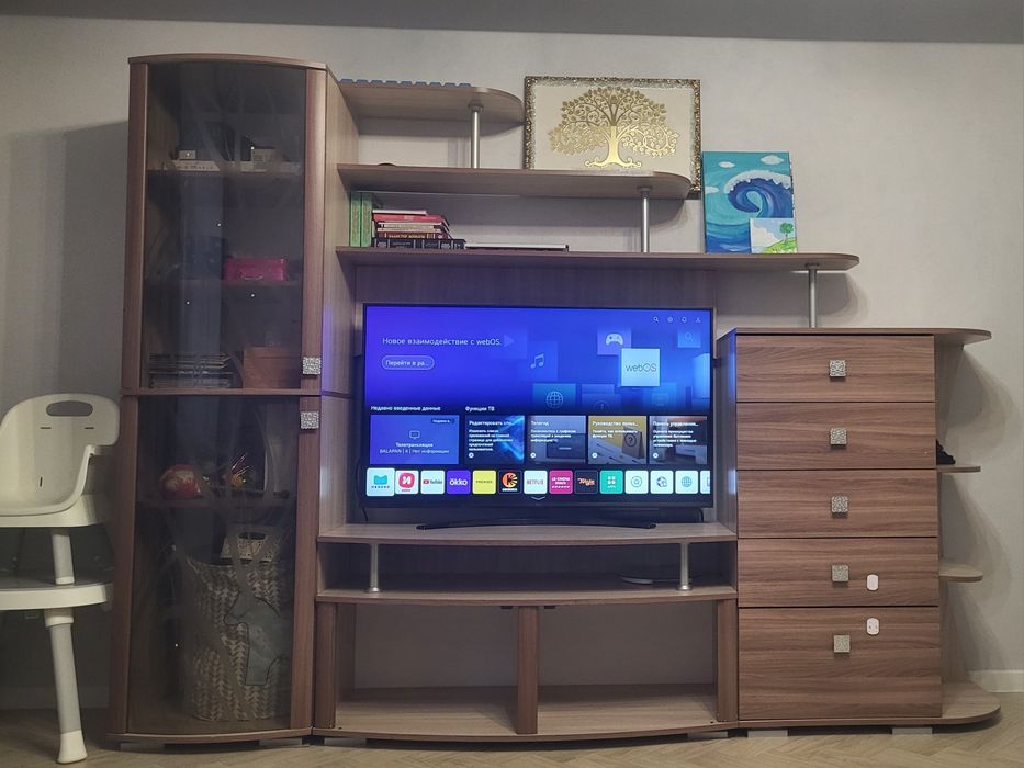 Продам стенка EuroMebel