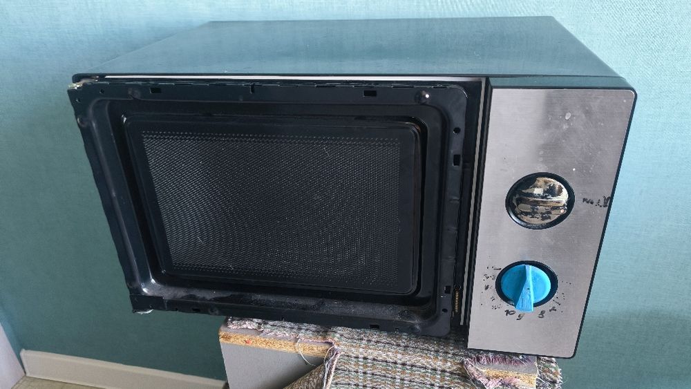 Продам микроволновую печь