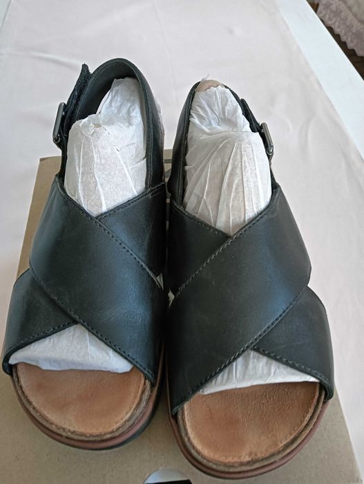 Sandale piele Clarks mărimea 36