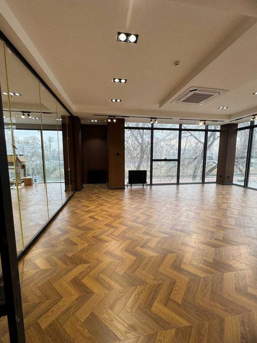 Сдам 131 м² Офис в Аренду. Шота Руставели. Текстильный мост. Фригат!