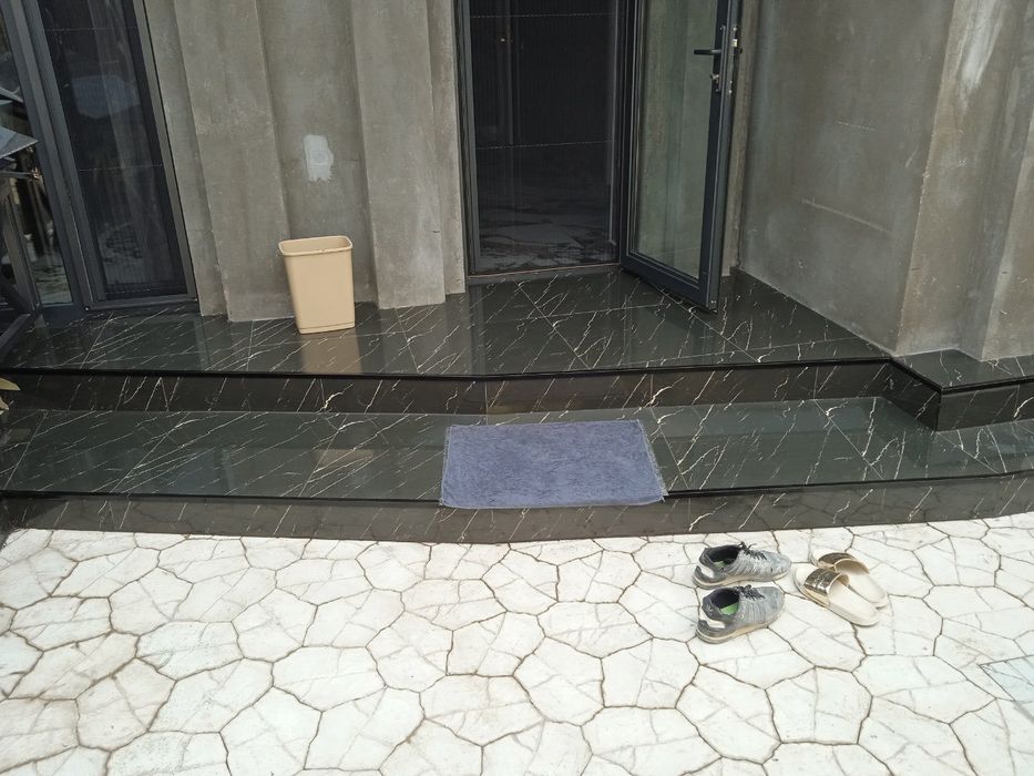 Мастер цоколь лестница из кафель и керамогранит