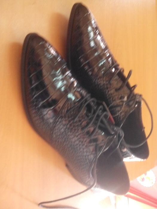 Дамски обувки