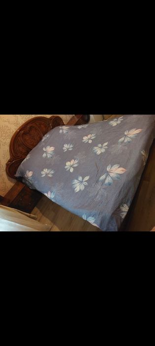 Продам гарнитур спальный