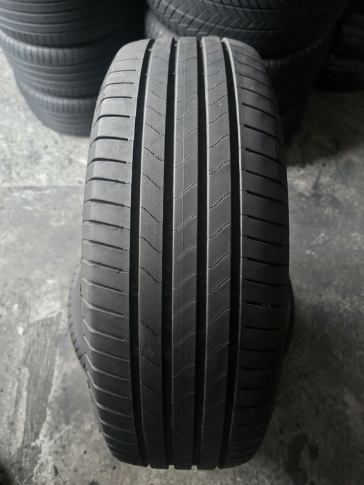 Bridgestone 215/65 R17 99V vară