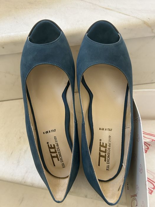 Дамски обувки нови естествен велур