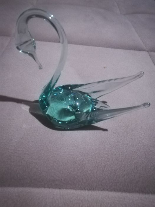 Продам статуэтка лебедь