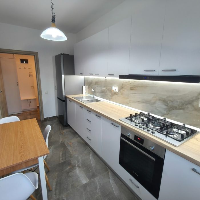 Ofer spre închiriere apartament 2 camere