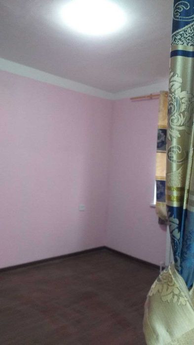 Кугай пахта пункт оркасига тушган домдан 4-этаж 3 хонали дом сотилади