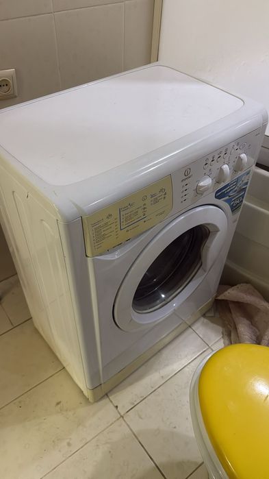 Продам стиральную машинку